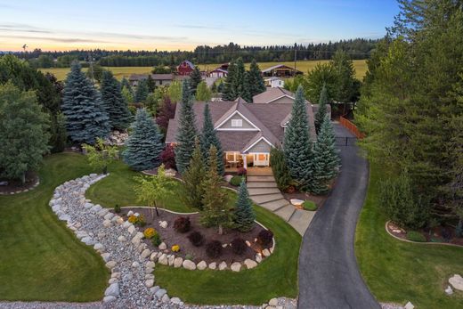 Detached House in Hayden, Kootenai County