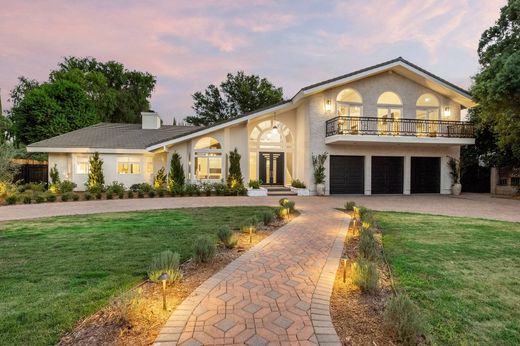 Einfamilienhaus in Woodland Hills, Los Angeles County