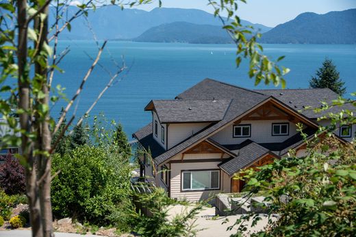 Detached House in Gibsons, Sunshine Coast Regional District