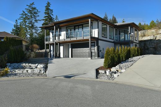 Sechelt, British Columbiaの一戸建て住宅