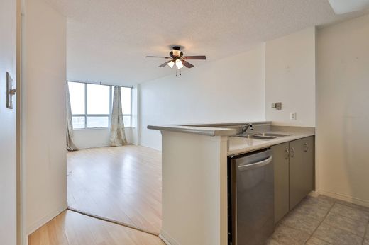 Daire Pickering, Ontario