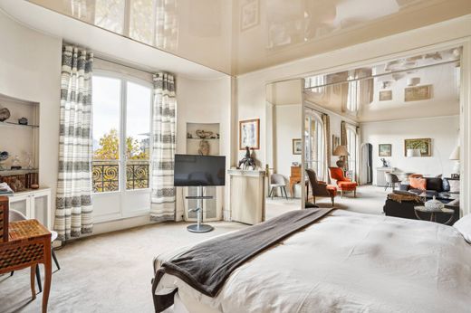 Apartment in La Muette, Auteuil, Porte Dauphine, Paris