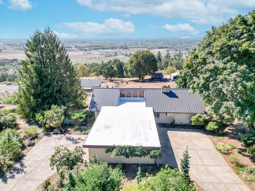 Albany, Linn Countyの一戸建て住宅