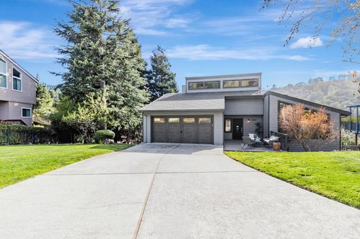 Einfamilienhaus in Belmont, San Mateo County