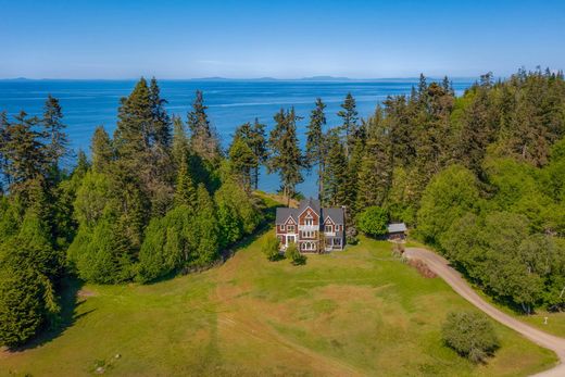 Detached House in Port Angeles, Clallam County