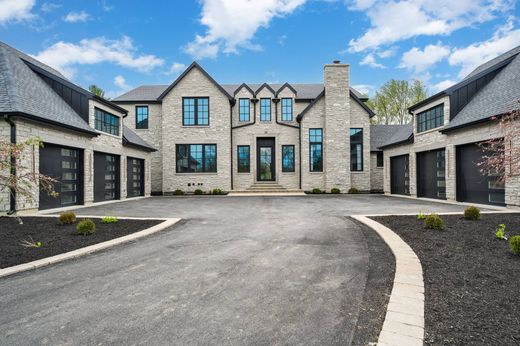 Detached House for sale in Barrington Hills