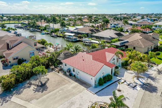 Vrijstaand huis in Marco Island, Collier County