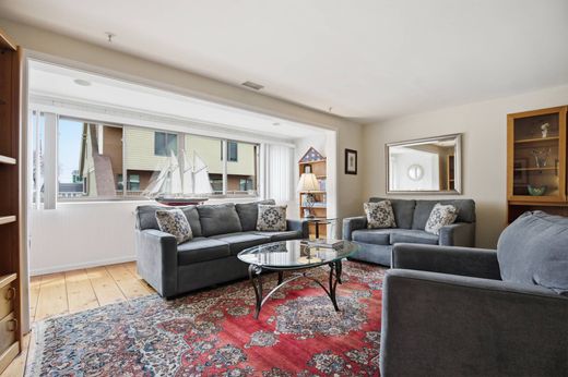 Apartment in Hampton, Rockingham County