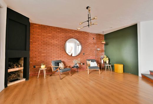 Detached House in Zapopan, Jalisco