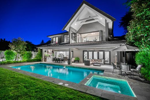 بيت مستقل ﻓﻲ West Vancouver, Metro Vancouver Regional District