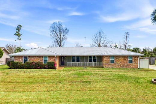 Detached House in Lynn Haven, Bay County