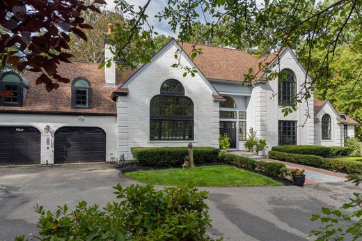 Detached House in Hingham, Plymouth County