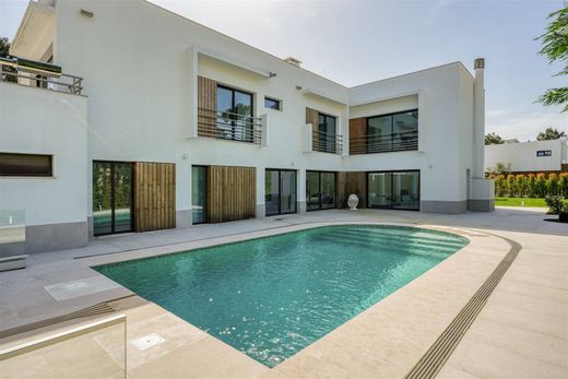 ‏בית חד-משפחתי ב  Almada, Distrito de Setúbal