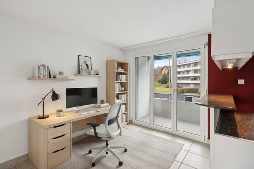 Piso / Apartamento en Pfäffikon / Pfäffikon (Dorfkern), Bezirk Pfäffikon