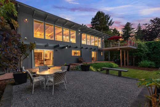 Lake Oswego, Clackamas Countyの高級住宅