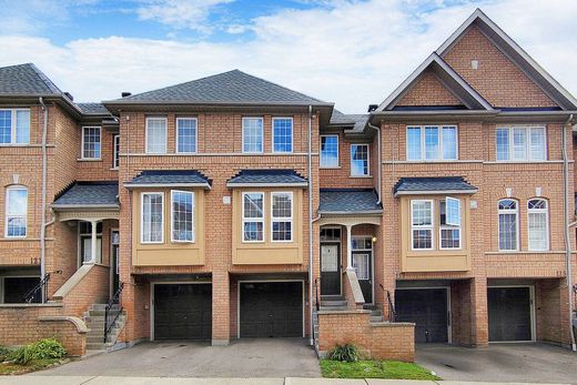 Townhouse in Mississauga, Ontario