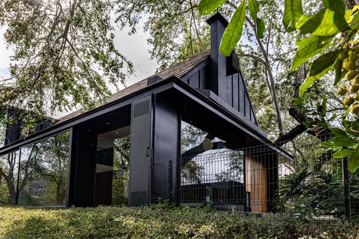 Detached House in Zapopan, Jalisco