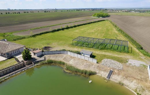 Grond in Senec, Okres Senec