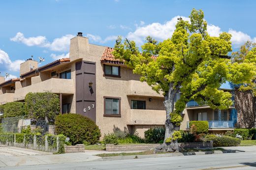Townhouse in Pasadena, Los Angeles County