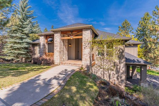 Luxury home in Bend, Deschutes County