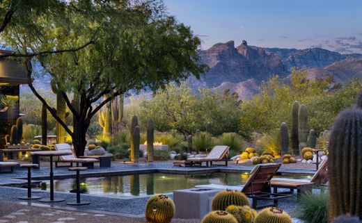 Detached House for sale in Tucson