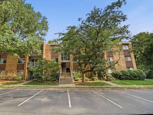Apartment in Falls Church, City of Falls Church