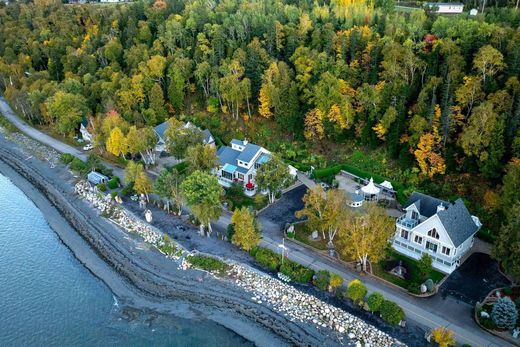 단독 저택 / Saint-Bernard-sur-Mer, Capitale-Nationale