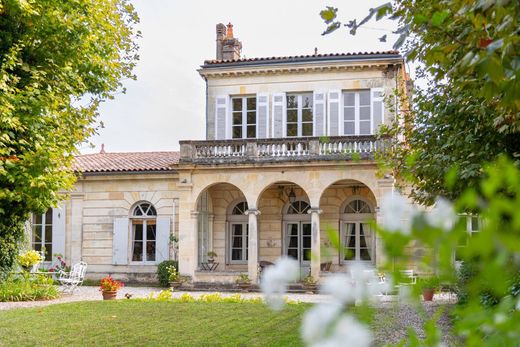 Detached House in Bordeaux, Gironde