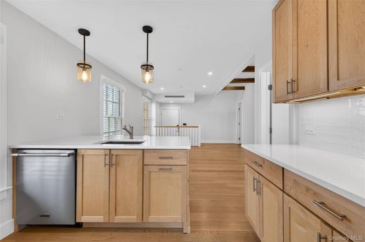 Apartment in Oyster Bay, Nassau County