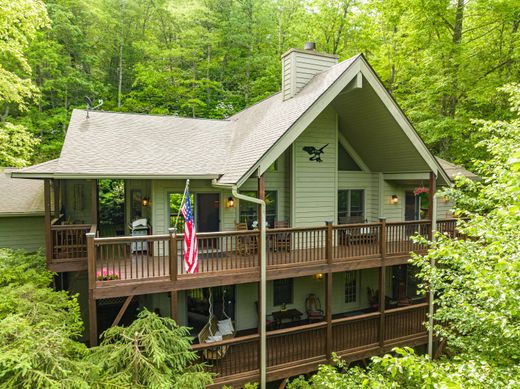 Vrijstaand huis in Sapphire, Transylvania County