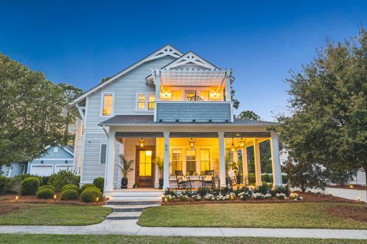 Detached House in WaterSound, Walton County