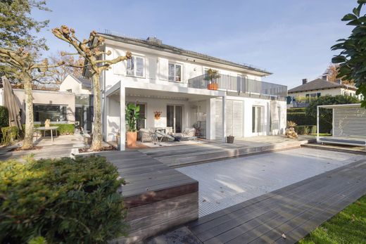 Willa w Frankfurt nad Menem, Regierungsbezirk Darmstadt