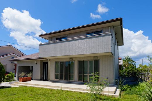 Müstakil ev Tomigusuku, Tomigusuku-shi