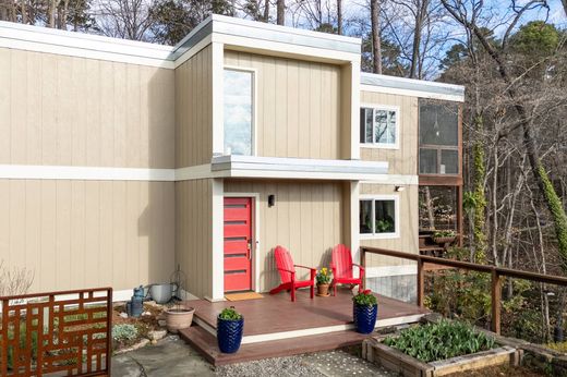 Detached House in Chapel Hill, Orange County