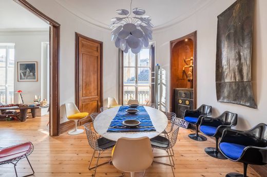 Apartment / Etagenwohnung in Bordeaux, Gironde