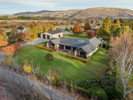 Detached House in Wanaka, Queenstown-Lakes District