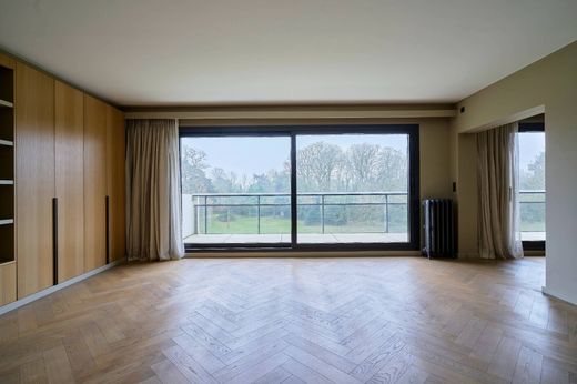 Apartment / Etagenwohnung in Mouvaux, Nord