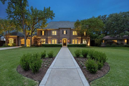 Detached House in Dallas, Dallas County