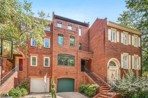 Luxury home in Washington, Washington County