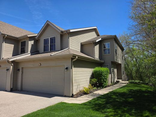 Apartment in Lake Geneva, Walworth County