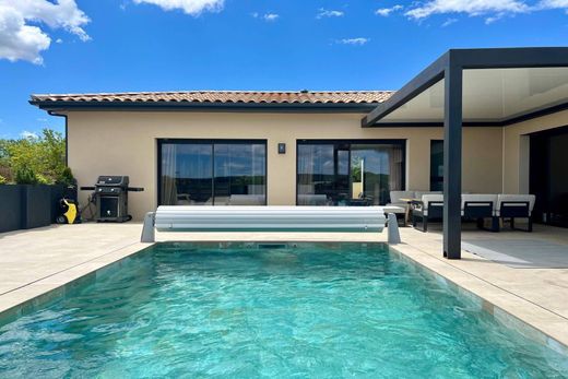 ‏בית חד-משפחתי ב  Uzès, Gard