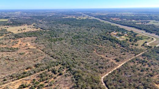 Land in Harwood, Gonzales County