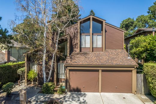 Einfamilienhaus in Belmont, San Mateo County