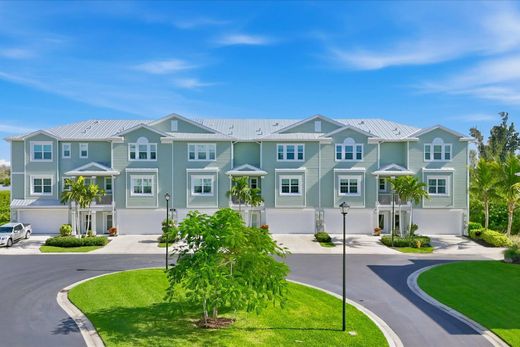 Placida, Charlotte Countyのタウンハウス