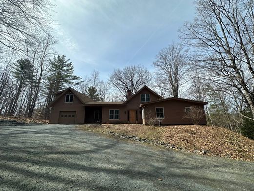 Detached House in Hartford, Windsor County