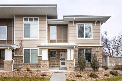 Townhouse in West Valley City, Salt Lake County
