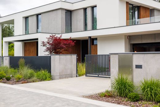 Detached House in Konstancin-Jeziorna, Powiat piaseczyński
