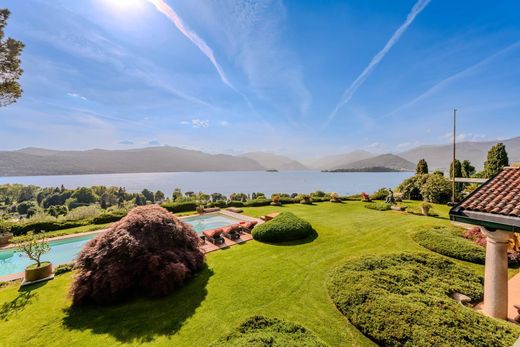 Laveno, Provincia di Vareseのヴィラ