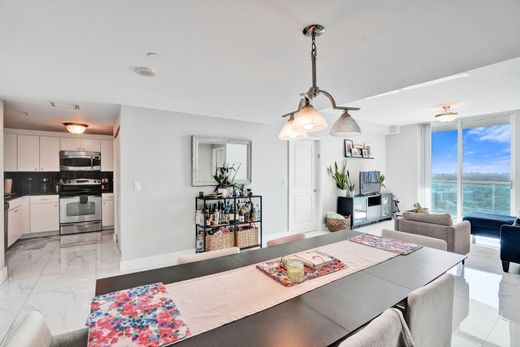 Apartment in Miami, Miami-Dade