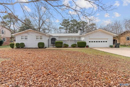 Detached House in Scottsboro, Jackson County